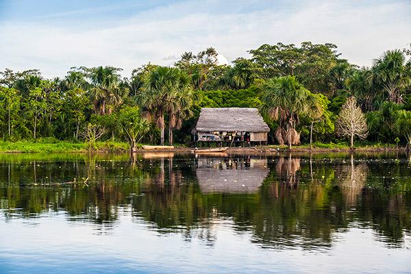 Aria Amazon’s 5-Day Itinerary Day Three - Communities on the river banks.