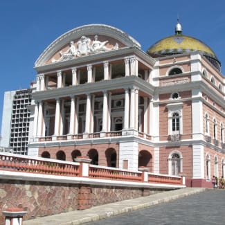 Colonial building