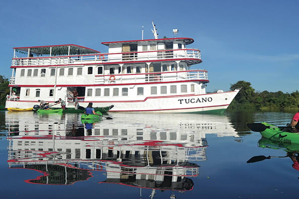 Tucano Boat Embarkation